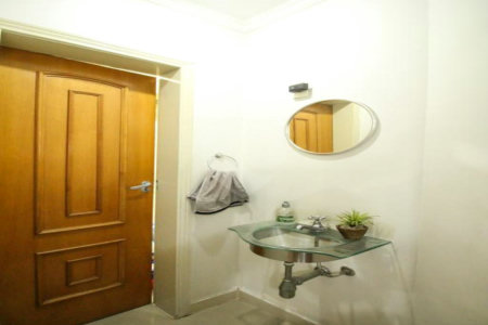 Casa à venda com 5 quartos, sendo 3 suítes, em Vila Paulicéia, São Paulo, SP