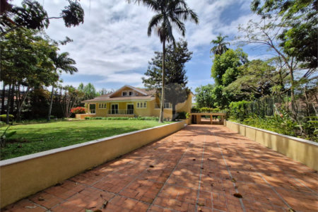 Casa à venda com 4 suítes no condomínio Chácara Flora, São Paulo - SP