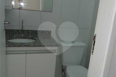 Apartamento para alugar com 2 quartos, sendo 1 suíte,  em Vila Gomes, São Paulo, SP