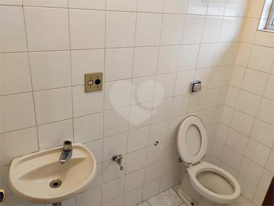 Excelente sala comercial na Zona Sul