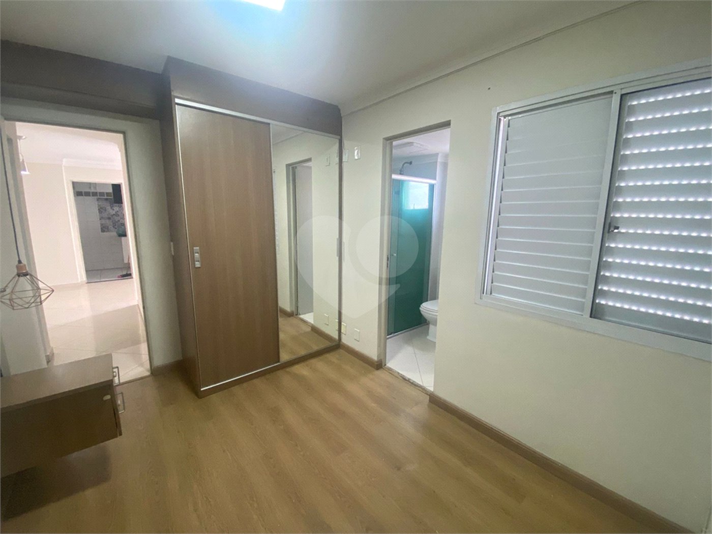 Apartamento à venda com 2 quartos, sendo 1 suíte, em Parque Maria Domitila, São Paulo, SP