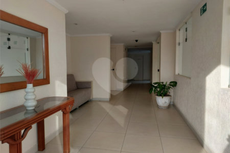 Apartamento à venda com 3 quartos em Vila Ipojuca, São Paulo, SP
