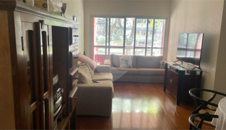 Apartamento à venda com 3 quartos, sendo 1 suíte,  em Jardim Marajoara, São Paulo, SP