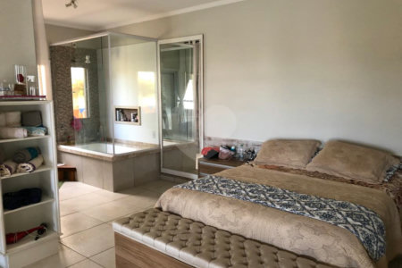 Casa à venda com 5 quartos, sendo 2 suítes, no condomínio Terras de Santa Izabel, Salto - SP
