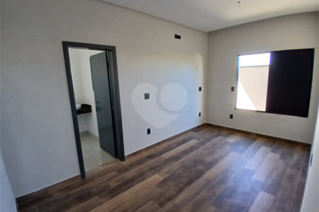 Casa à venda com 3 quartos, sendo 1 suíte,  no condomínio Jardim, Sorocaba - SP
