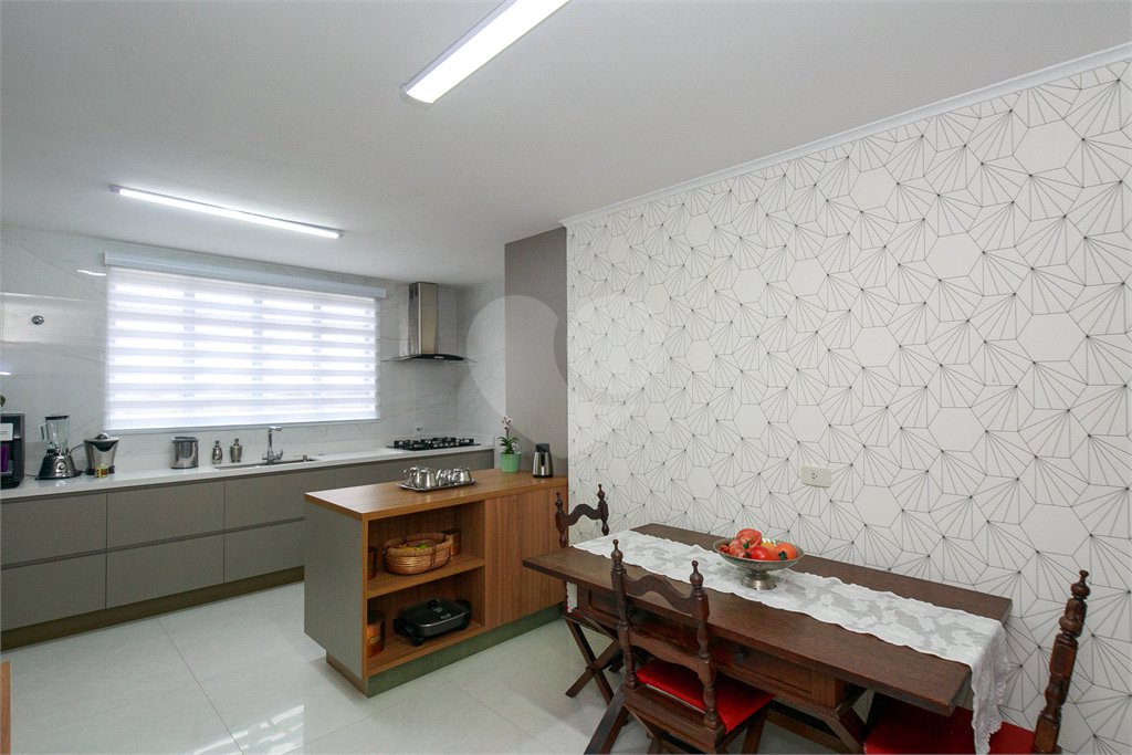 Apartamento à venda com 4 quartos, sendo 1 suíte, em Chácara Santo Antônio (zona Sul), São Paulo, SP