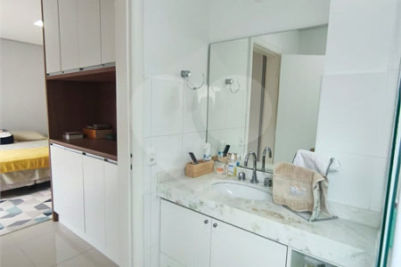 Casa à venda com 3 suítes no condomínio Piemonte, Vinhedo - SP