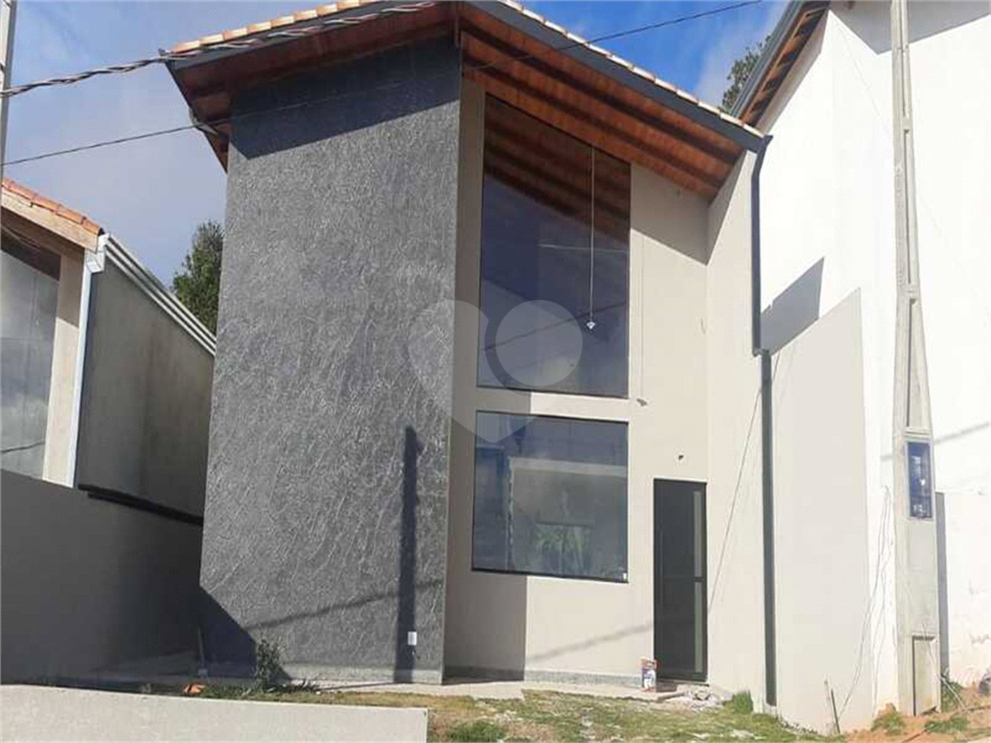 Casa à venda com 2 quartos, sendo 1 suíte,  no condomínio Águas de São Pedro, Mairiporã - SP