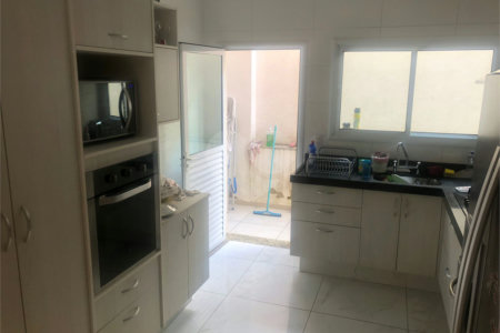 Casa à venda com 4 quartos, sendo 1 suíte, no condomínio Villagio Milano, Sorocaba - SP