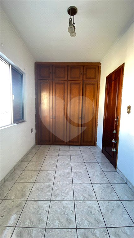 Sobrado à venda com 3 quartos em Parque Independência, São Paulo, SP