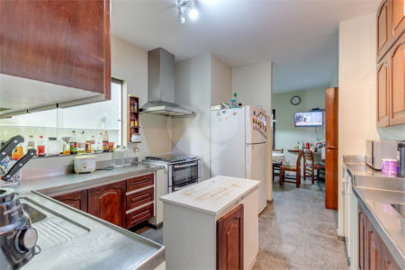 Casa à venda com 4 suítes no condomínio Granja do Morumbi, São Paulo - SP