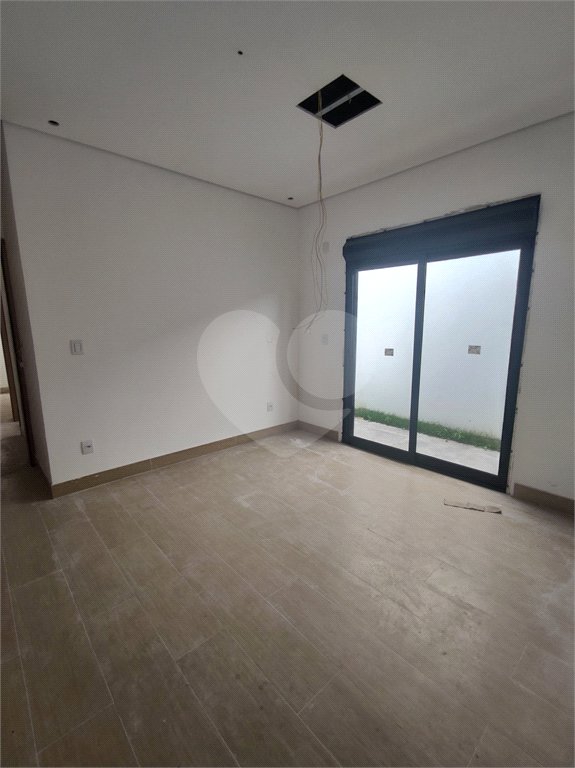 Casa à venda com 3 suítes no condomínio Aruã Brisas, Mogi das Cruzes - SP