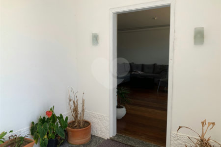 Casa à venda com 3 quartos, sendo 1 suíte, em Jardim Prudência, São Paulo, SP