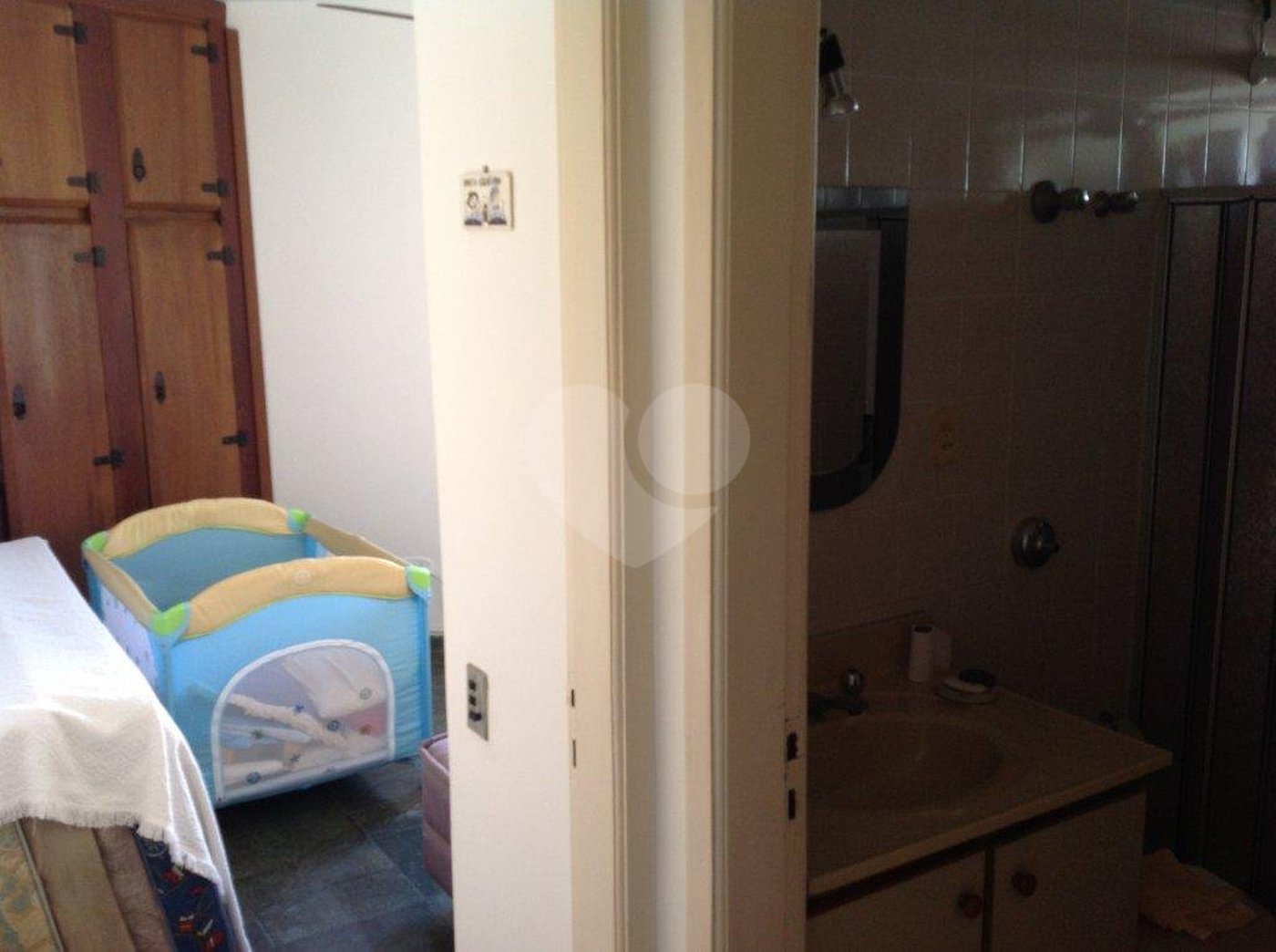 Apartamento à venda com 2 quartos, sendo 1 suíte, em Vila Luis Antônio, Guarujá, SP