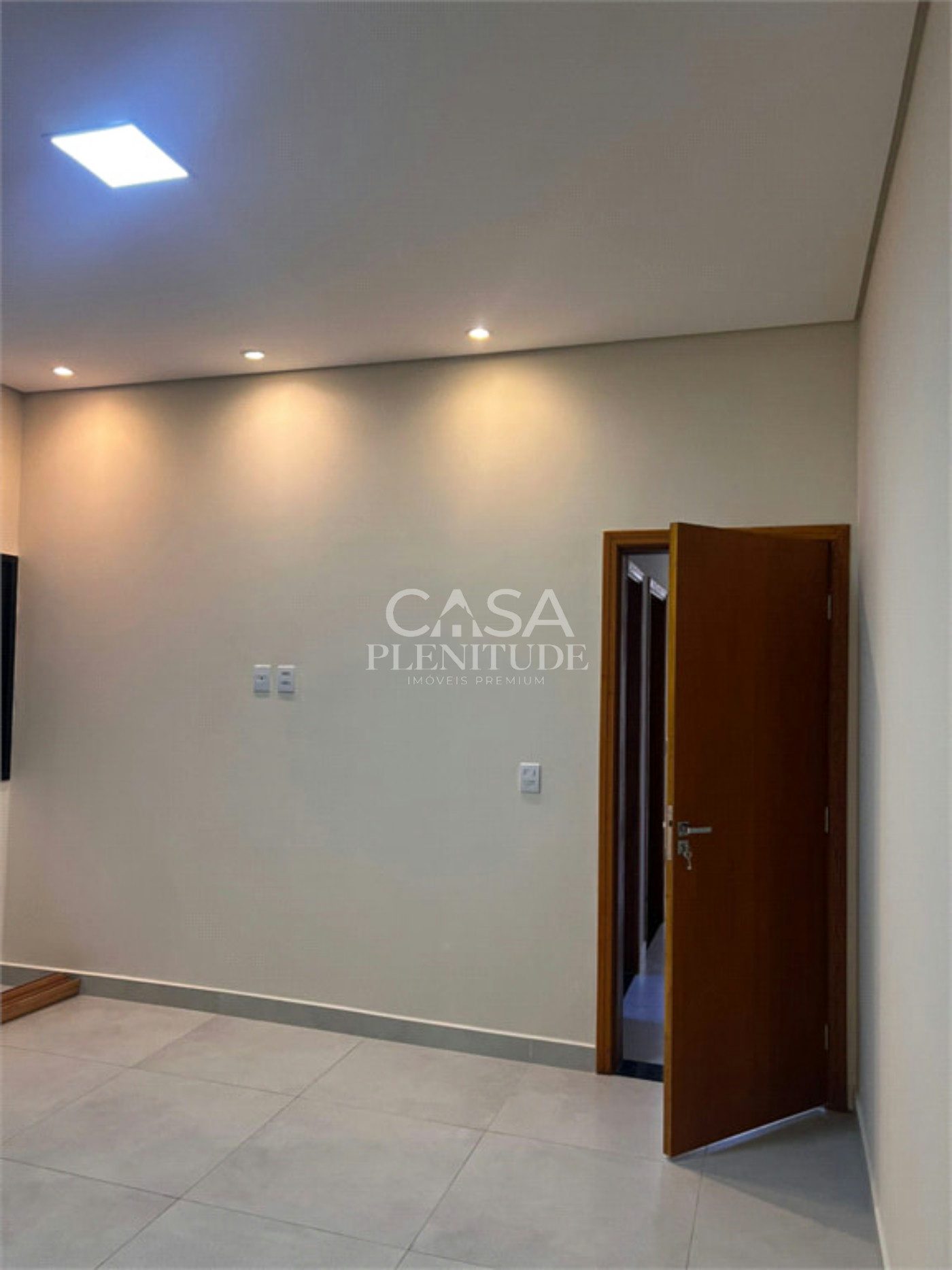 Casa em condomínio à venda com 2 quartos, sendo 1 suíte,  em Residencial Bosques dos Ipês, Tatuí, SP