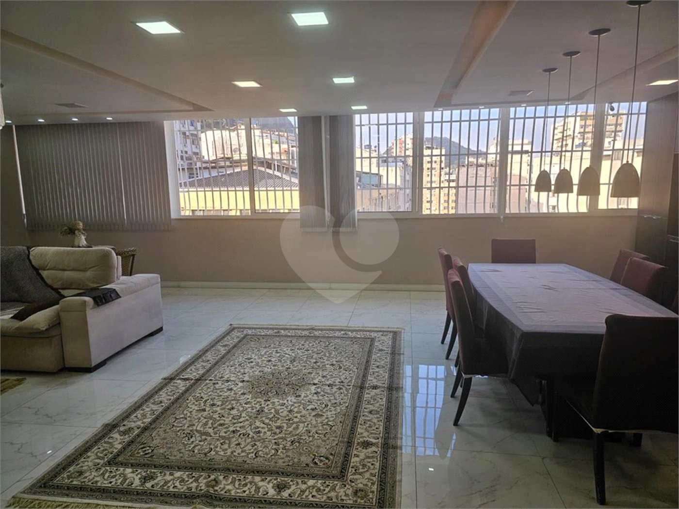 Apartamento à venda com 3 quartos, sendo 1 suíte, em Copacabana, Rio de Janeiro, RJ