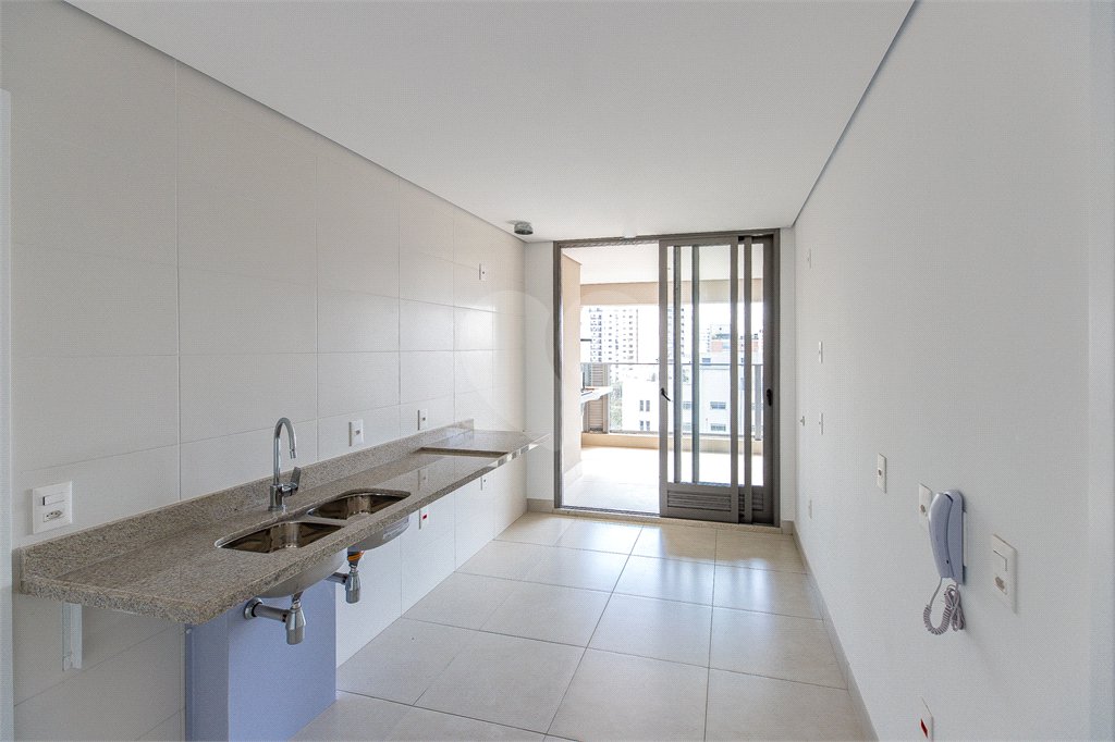 Apartamento à venda com 4 suítes em Campo Belo, São Paulo, SP