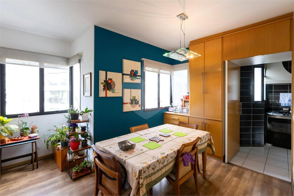 Apartamento à venda com 3 quartos, sendo 2 suítes, em Cidade Monções, São Paulo, SP