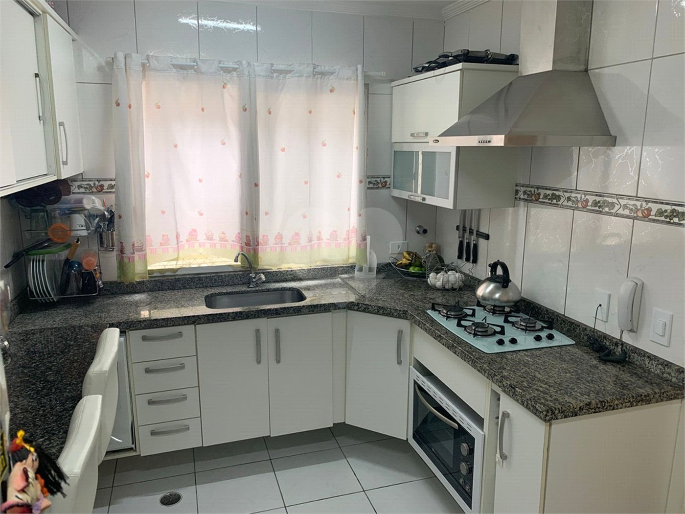 Casa à venda com 2 quartos, sendo 1 suíte, no condomínio Da Chácara, São Paulo - SP