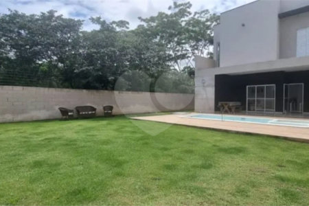 Casa à venda com 3 suítes no condomínio Villa D' Oro, Vinhedo - SP