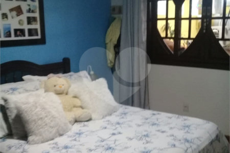 Casa Térrea à venda com 5 quartos, sendo 1 suíte, em Cosmos, Rio de Janeiro, RJ