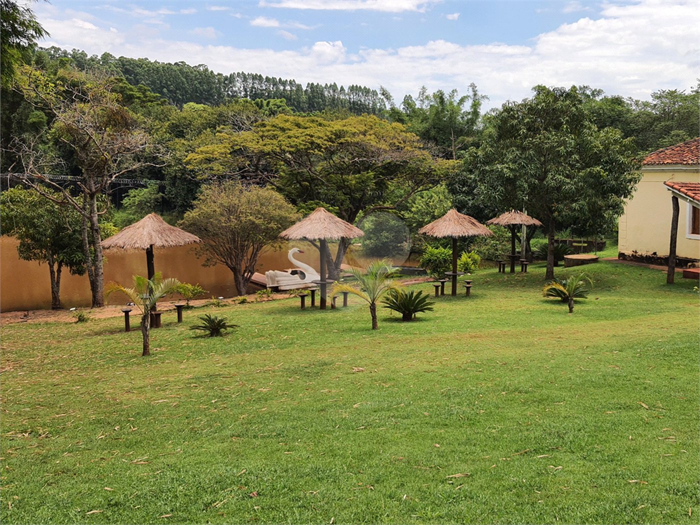 Terreno à venda no condomínio Alto da Boa Vista Cravinhos, Cravinhos - SP