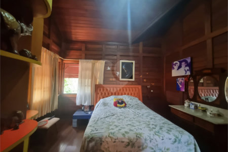 Casa à venda com 3 quartos, sendo 1 suíte, no condomínio Ibiti do Paço, Sorocaba - SP