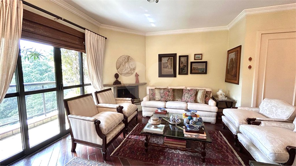 Apartamento à venda com 3 suítes em Vila Suzana, São Paulo, SP