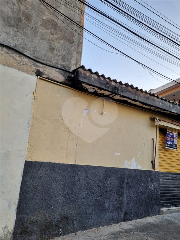 Sobrado à venda com 3 quartos em Vila Basileia, São Paulo, SP