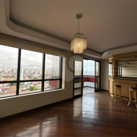 Apartamento à venda com 3 quartos, sendo 1 suíte,  em Vila Brasilina, São Paulo, SP