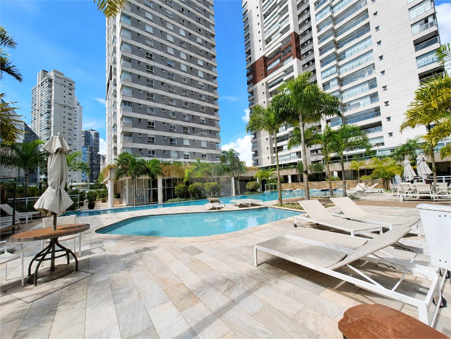Apartamento à venda com 4 quartos, sendo 3 suítes, em Chácara Santo Antônio (zona Sul), São Paulo, SP