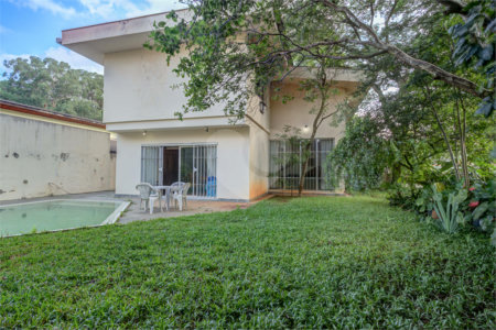 Casa à venda com 4 quartos, sendo 3 suítes, em Jardim Marajoara, São Paulo, SP