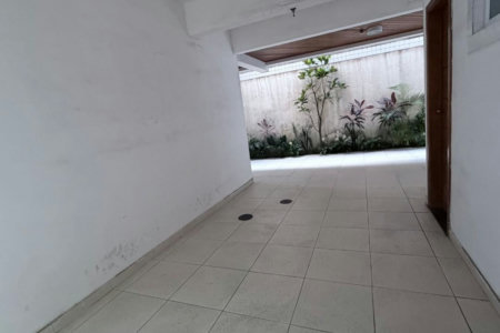 Casa com 2 dormitórios à venda, 100 m² por R$ 650.000,00 - José Menino - Santos/SP