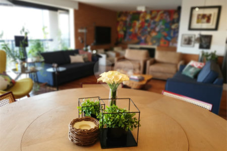 Apartamento à venda com 4 quartos, sendo 2 suítes, em Santana, São Paulo, SP