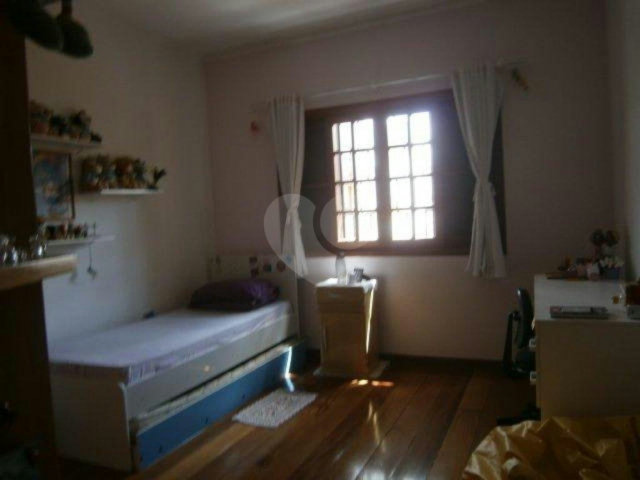 Sobrado à venda com 3 quartos, sendo 1 suíte,  em Santa Teresinha, São Paulo, SP