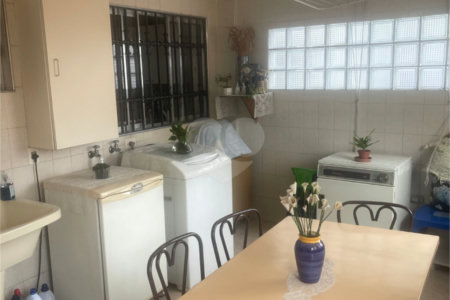 Sobrado à venda com 3 quartos em Vila Nova Alba, São Paulo, SP