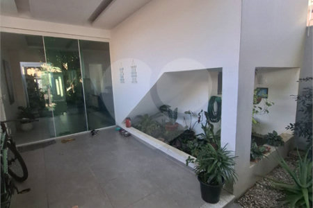 Casa à venda com 3 quartos, sendo 1 suíte, em Campo Grande, Rio de Janeiro, RJ