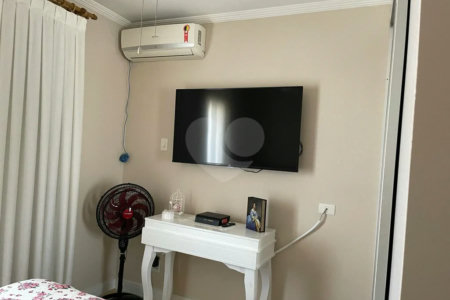 Casa à venda com 3 quartos, sendo 1 suíte, em Parque Vitória, São Paulo, SP