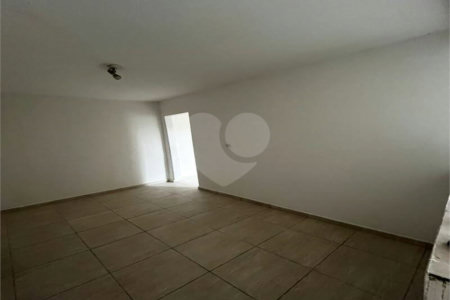 Sobrado à venda com 3 quartos em Americanópolis, São Paulo, SP