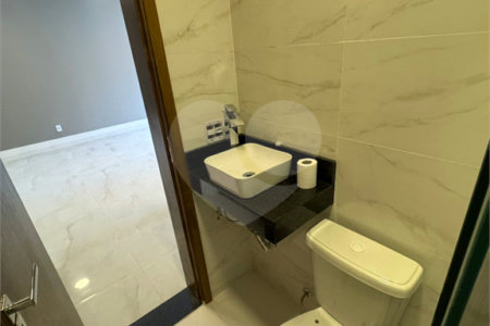 Casa à venda com 5 quartos, sendo 4 suítes, no condomínio Grand Park, Rio de Janeiro - RJ
