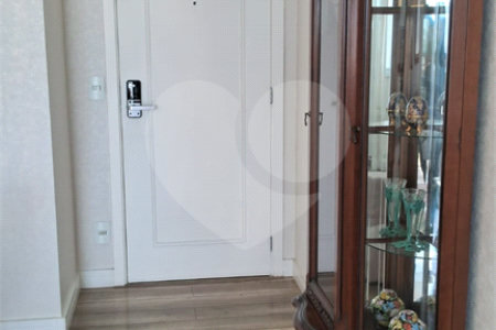 Apartamento à venda com 3 suítes em Santa Teresinha, São Paulo, SP
