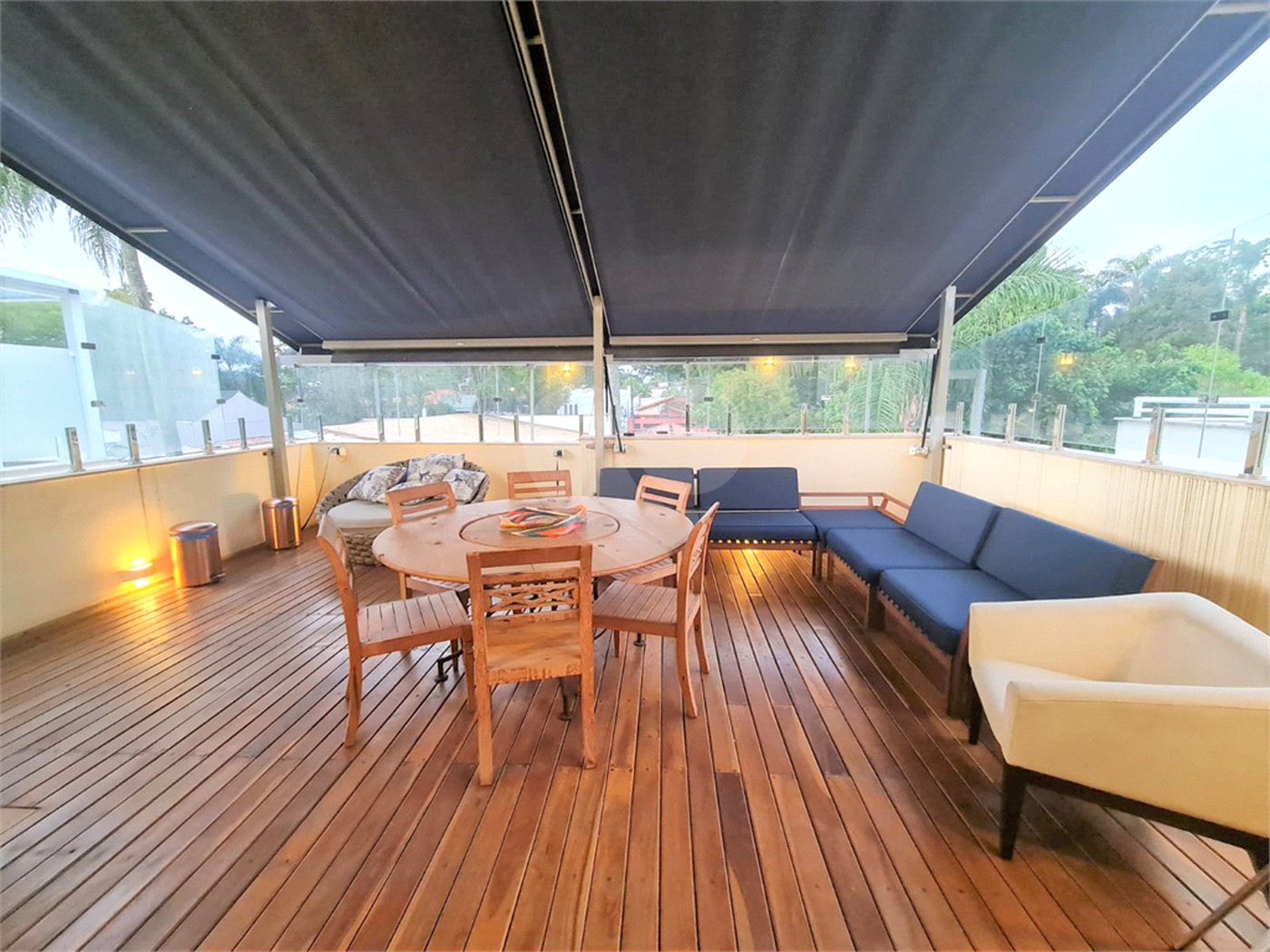 Casa à venda com 4 suítes no condomínio Villaggio DI Palme, São Paulo - SP