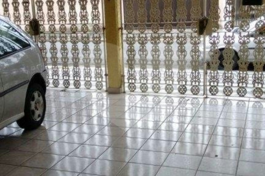 Casa à venda com 2 quartos, sendo 1 suíte, em Solemar, Praia Grande, SP