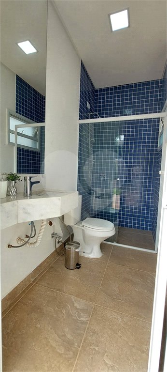 Casa à venda ou para alugar com 4 suítes no condomínio Figueira Garden, Atibaia - SP