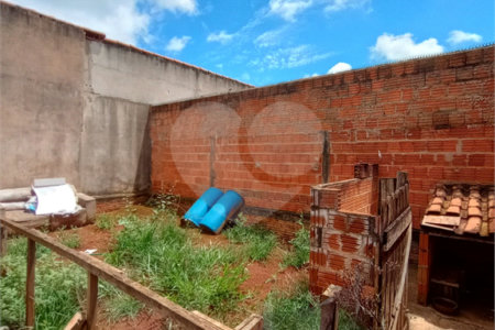Casa à venda com 2 quartos em Vila Mazzei, Itapetininga, SP