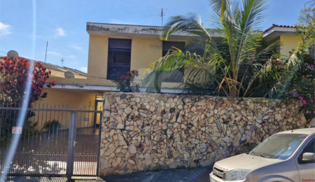 Casa à venda com 4 quartos, sendo 1 suíte,  em Jardim Consórcio, São Paulo, SP