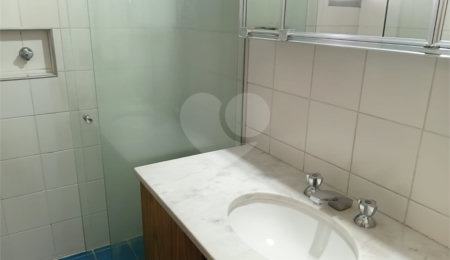 Apartamento à venda com 3 quartos, sendo 1 suíte,  em Higienópolis, São Paulo, SP