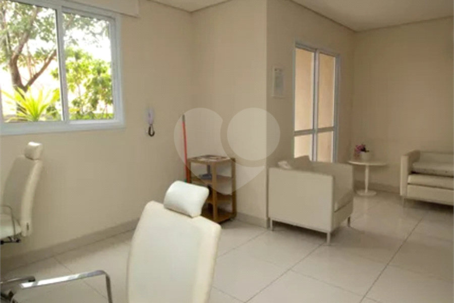 Apartamento à venda com 2 quartos, sendo 1 suíte, em Vila Guedes, São Paulo, SP