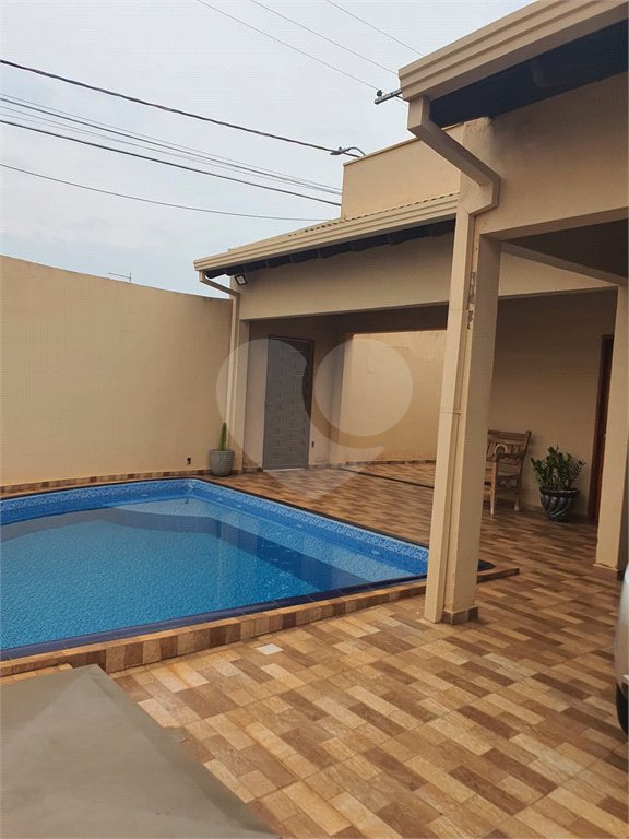Casa à venda com 3 quartos, sendo 1 suíte, no Centro, Araraquara, SP