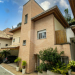 Casa à venda com 5 quartos, sendo 4 suítes, no condomínio Villa de Monterey, São Paulo - SP